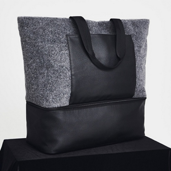 🆕 Felt Tote + SHOE COMPARTMENT! - Picture 2 of 12